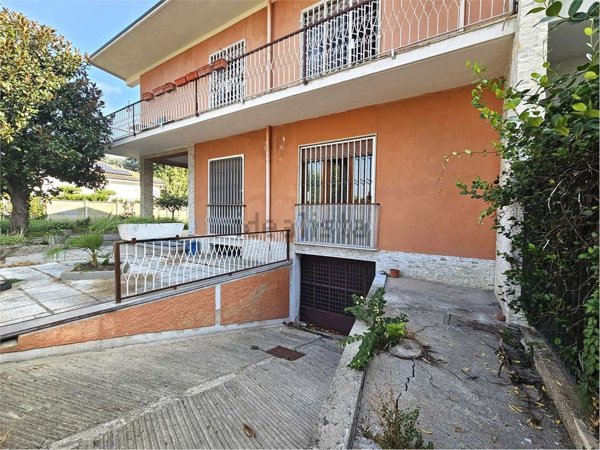 casa indipendente in vendita a Cornaredo in zona Cascina Croce