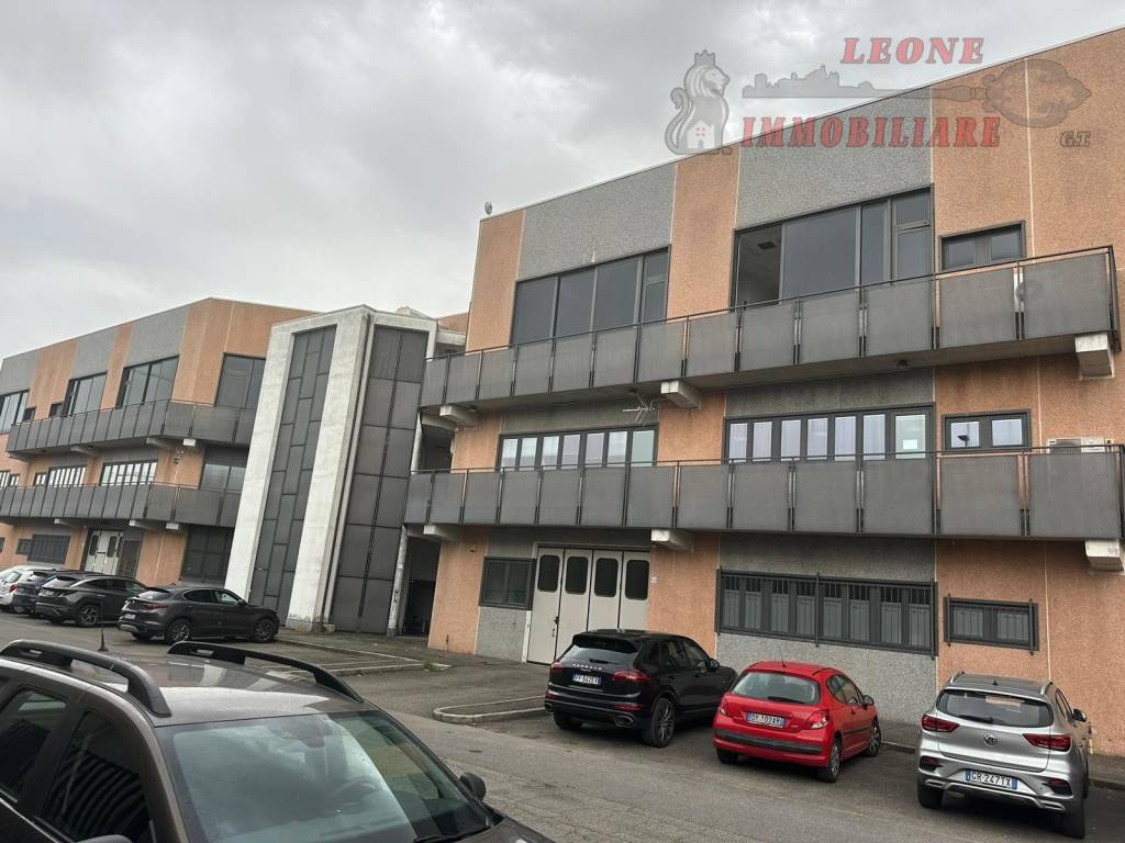 intera palazzina in vendita a Corsico
