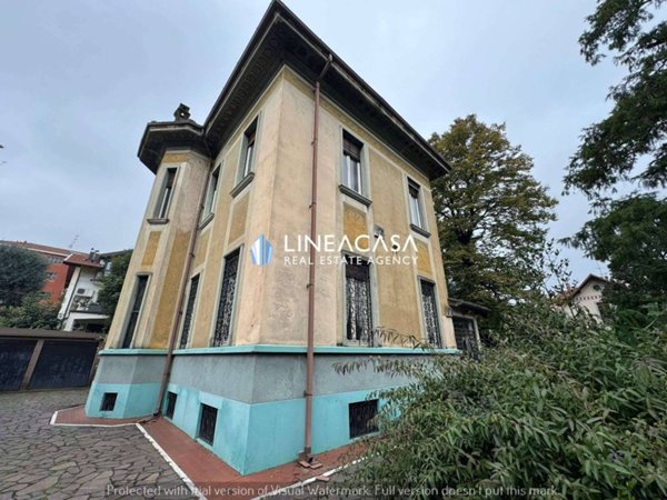 casa indipendente in vendita a Corsico