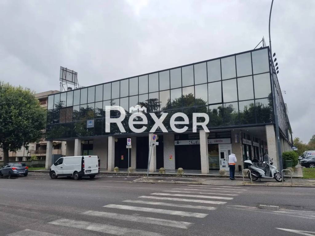 ufficio in vendita a Corsico