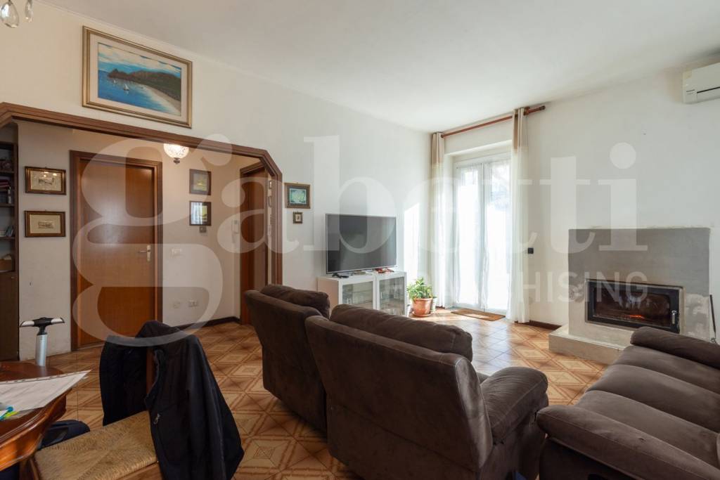 casa indipendente in vendita a Corsico