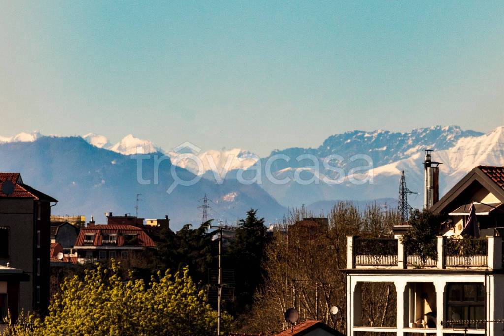 appartamento in vendita a Corsico