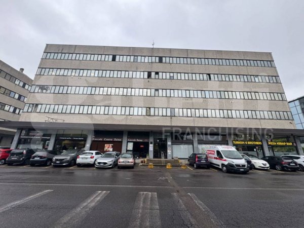 ufficio in vendita a Corsico