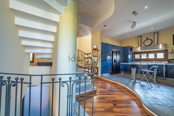 casa indipendente in vendita a Corsico