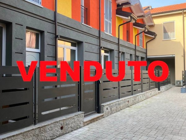 casa indipendente in vendita a Corsico