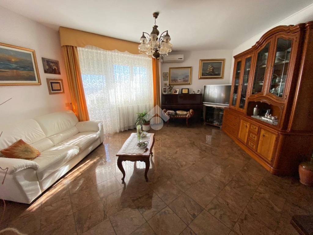 appartamento in vendita a Corsico