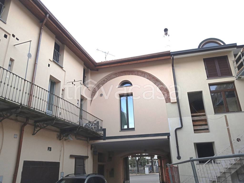 ufficio in vendita a Corsico