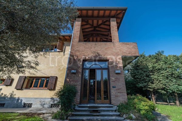 casa indipendente in vendita a Corsico