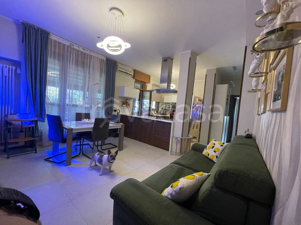 appartamento in vendita a Corsico