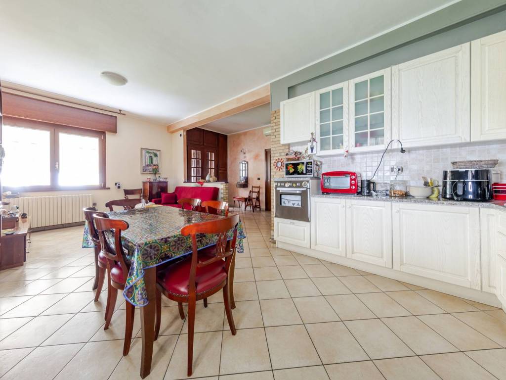 casa indipendente in vendita a Corsico