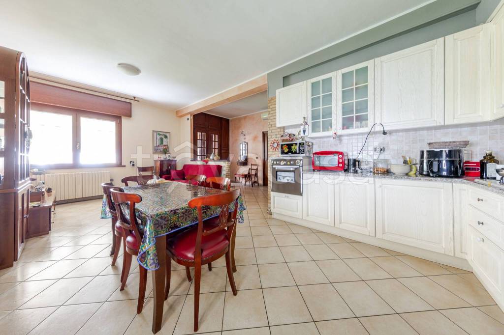 casa indipendente in vendita a Corsico