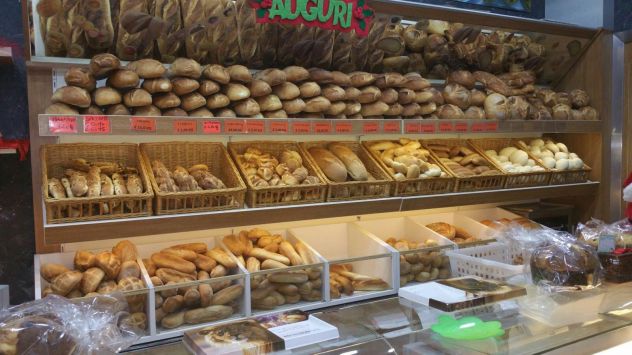 negozio in vendita a Corsico