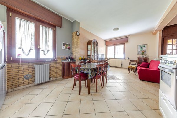 appartamento in vendita a Corsico