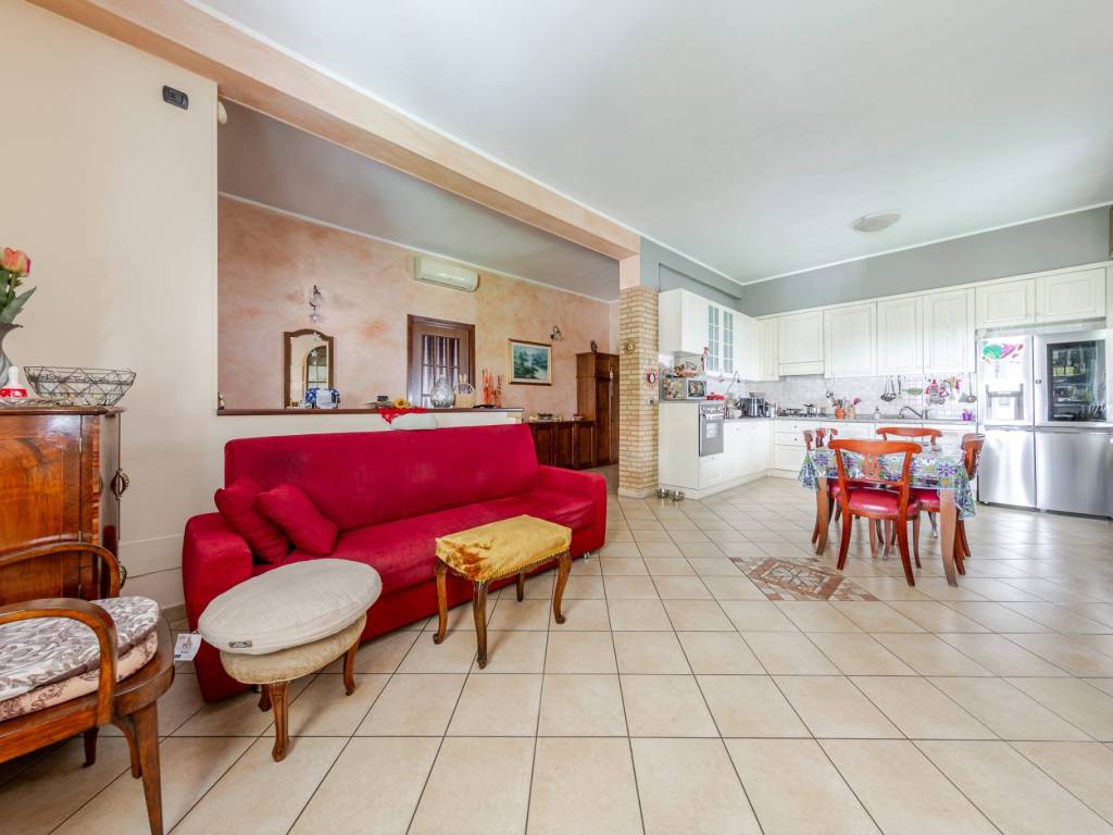 appartamento in vendita a Corsico