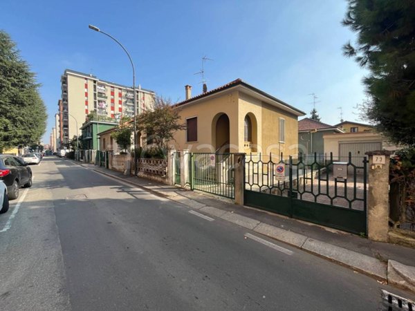 casa indipendente in vendita a Corsico