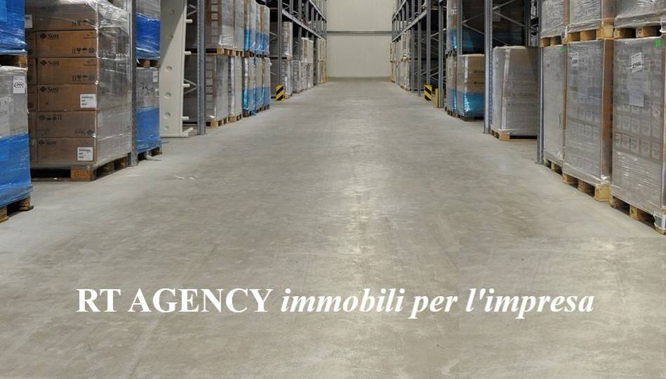 locale commerciale in vendita a Corsico