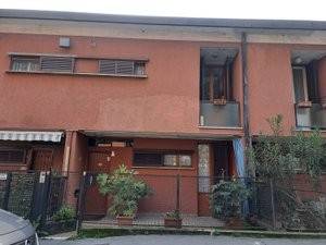 casa indipendente in vendita a Corsico