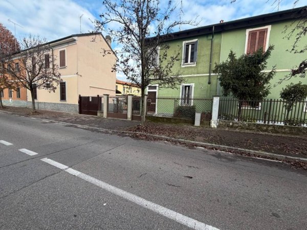 casa indipendente in vendita a Corsico