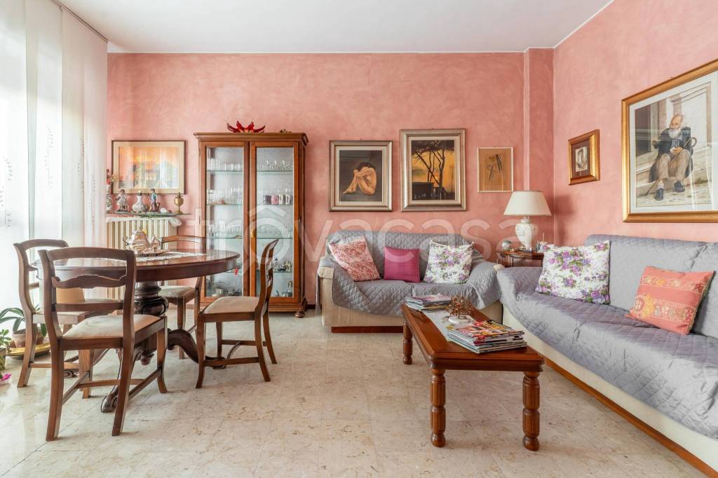 appartamento in vendita a Corsico