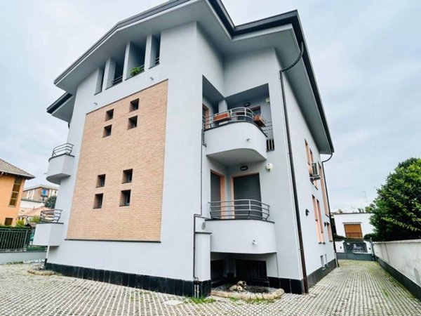 appartamento in vendita a Corsico