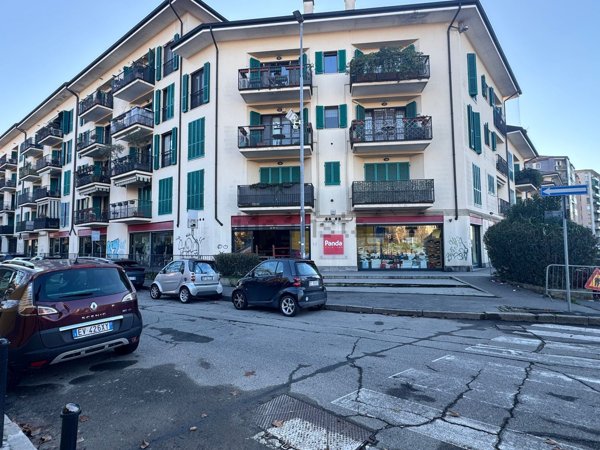 ufficio in vendita a Corsico