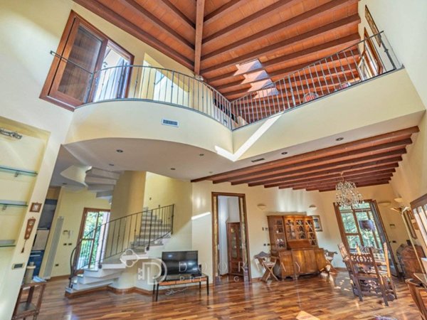 casa indipendente in vendita a Corsico