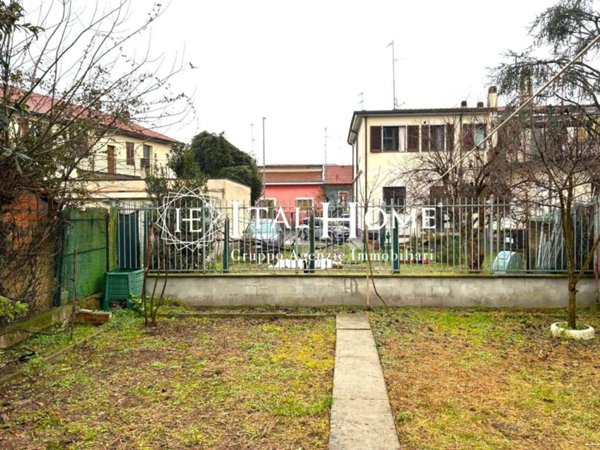 casa indipendente in vendita a Corsico