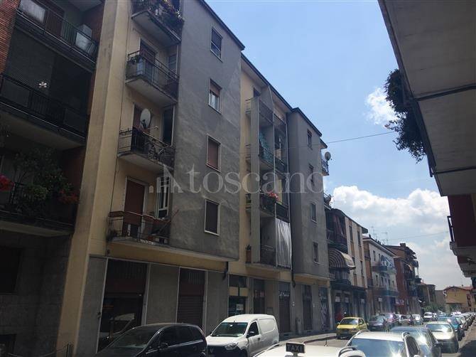 negozio in vendita a Corsico