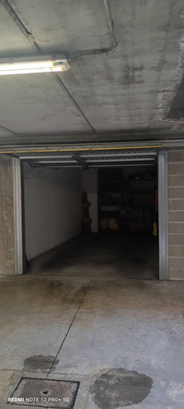 locale di sgombero in vendita a Corsico