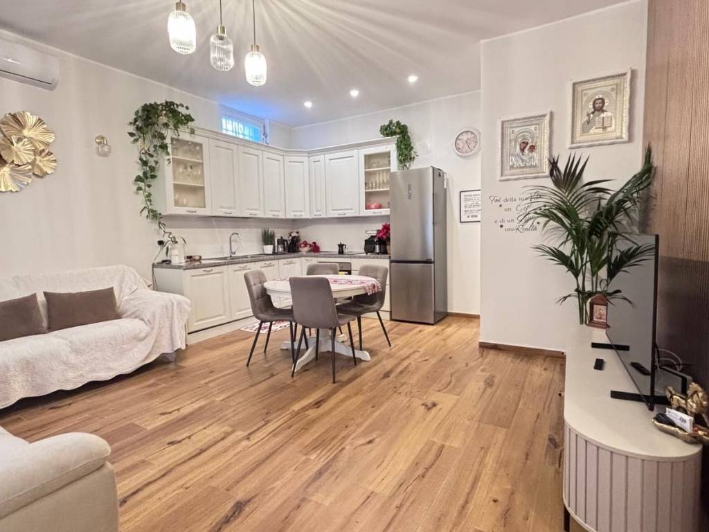 casa indipendente in vendita a Corsico