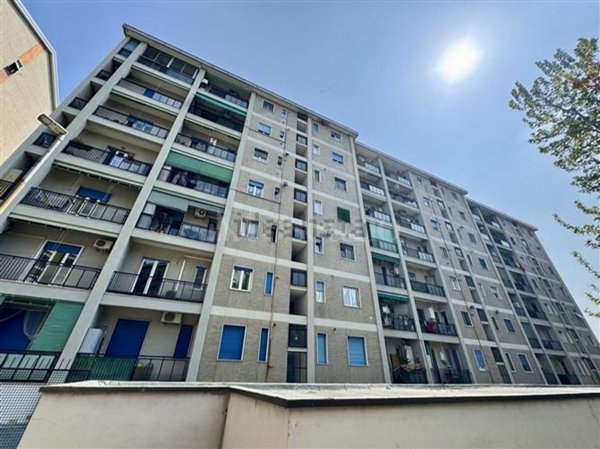 negozio in vendita a Corsico