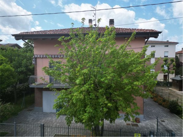 casa indipendente in vendita a Corsico