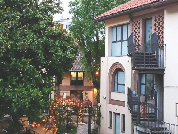 casa indipendente in vendita a Corsico