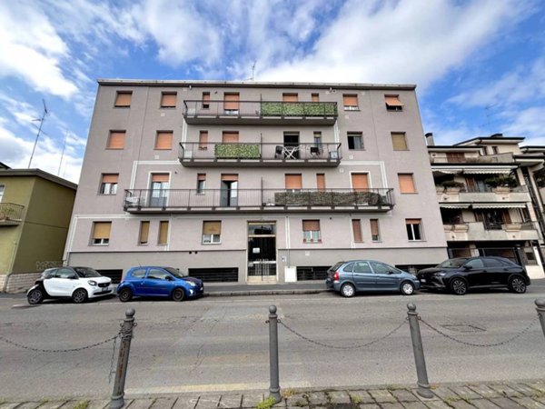 box auto in vendita a Corsico