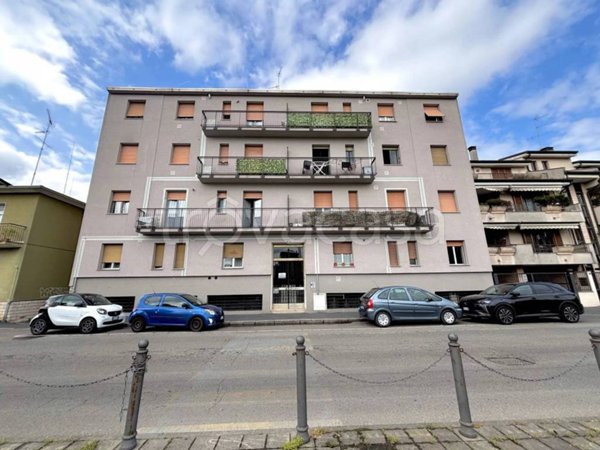 box auto in vendita a Corsico