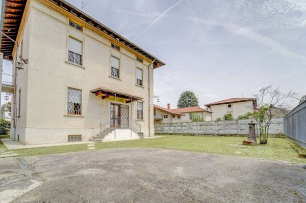 casa indipendente in vendita a Cuggiono