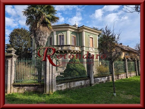 casa indipendente in vendita a Cuggiono