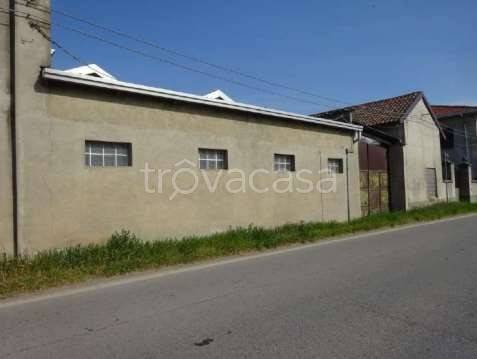 locale commerciale in vendita a Cuggiono