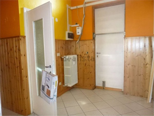 negozio in vendita a Cuggiono