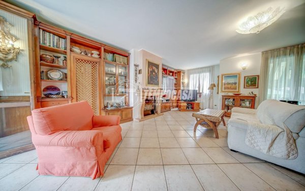 casa indipendente in vendita a Cuggiono