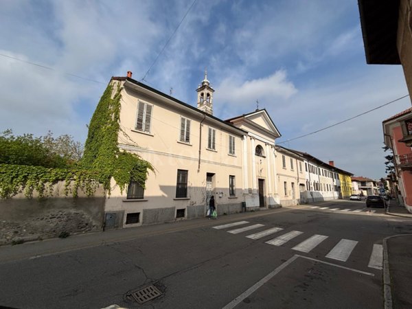 negozio in vendita a Cuggiono