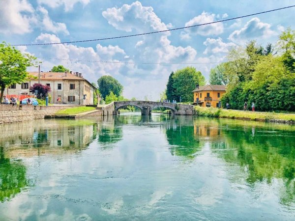negozio in vendita a Cuggiono in zona Castelletto di Cuggiono