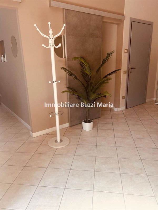 negozio in vendita a Cuggiono