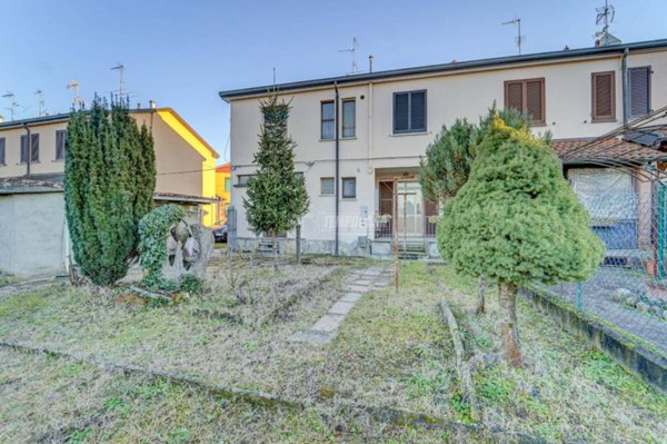 casa indipendente in vendita a Cuggiono