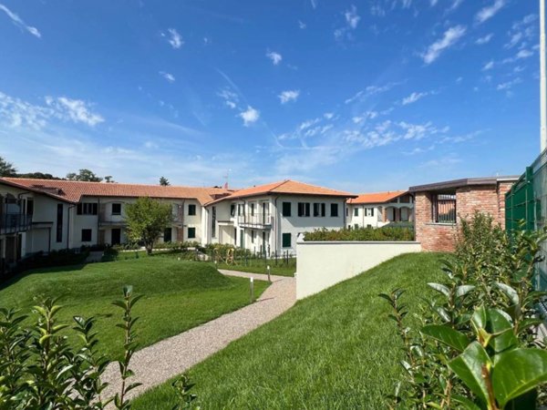 appartamento in vendita a Cuggiono in zona Castelletto di Cuggiono