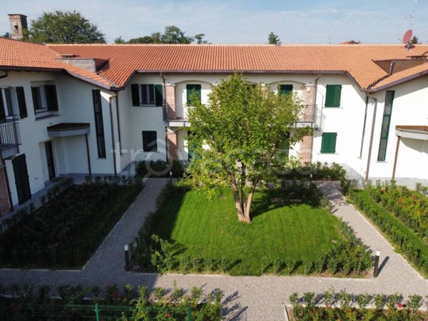 appartamento in vendita a Cuggiono in zona Castelletto di Cuggiono