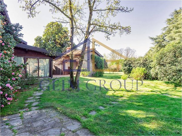 casa indipendente in vendita a Cuggiono
