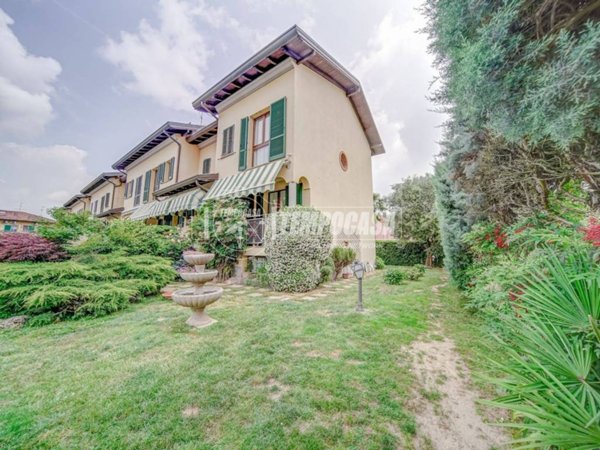 casa indipendente in vendita a Cuggiono