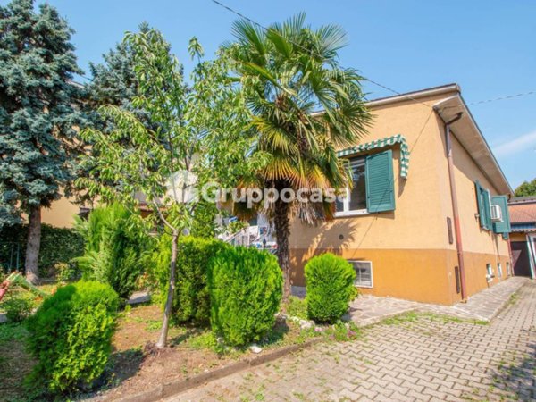 casa indipendente in vendita a Cuggiono
