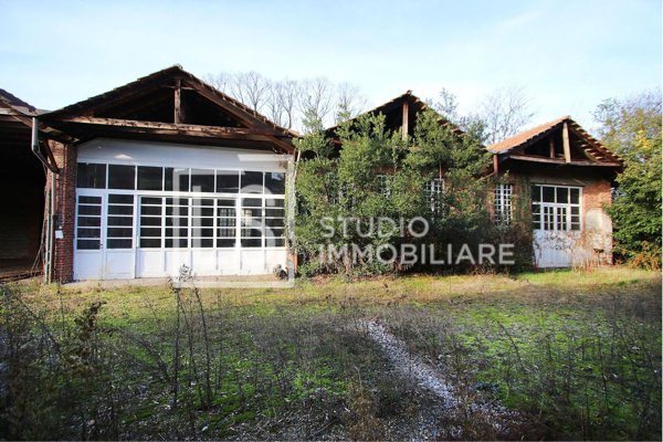 terreno edificabile in vendita a Cuggiono